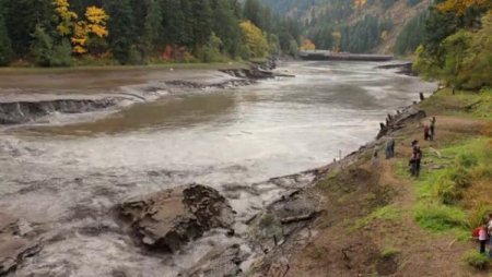 Bir Asırlık Baraj Gölü Böyle Boşaltıldı