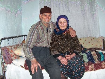 Bir Asra Yakın Ömürlerinin 78 Yılını Aynı Yastıkta Geçirdiler