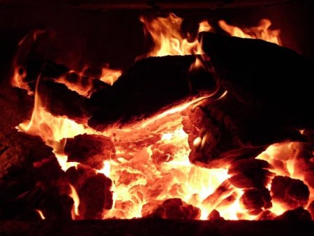 Bir Espriyle Tezek Yakmaya Başladı, Isınmada Yüzde 50 Tasarruf Sağladı