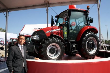 Bir haftada 200 traktör sattı