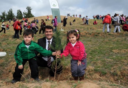 'Bir Milyon Fidan Kampanyası' festival coşkusuyla başladı