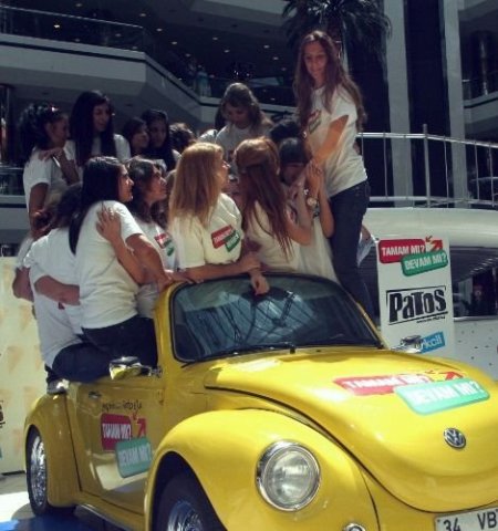 Bir Vosvos'a 4 Dakikada En Çok Kaç Kişi Biner