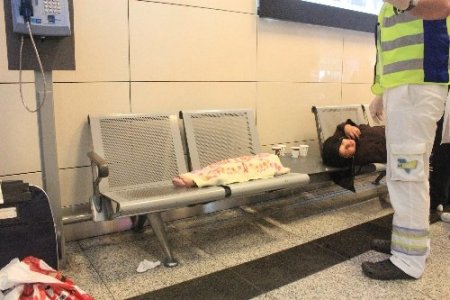 Bir yaşındaki bebek uçakta öldü