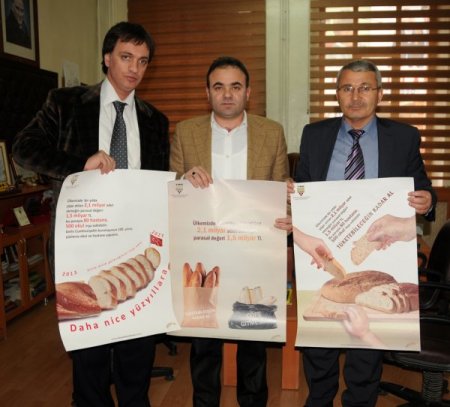 'Bir yılda israf edilen ekmekle 500 okul yapılabilir'