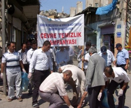 Birecik’te temizlik kampanyasına yoğun ilgi