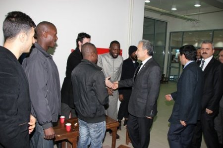 Birleşmiş Milletler gibi öğrenci yurdu