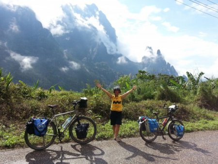 Bisikletle Asya'da 3 bin kilometre yol katettiler