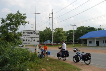 Bisikletle Asya'da 3 bin kilometre yol katettiler