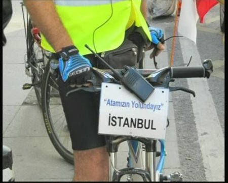 Bisikletliler Anıtkabir Yolunda