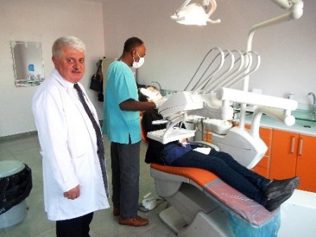 Bitlis Diş Hastanesi, 22 hekimle 24 saat hizmet veriyor