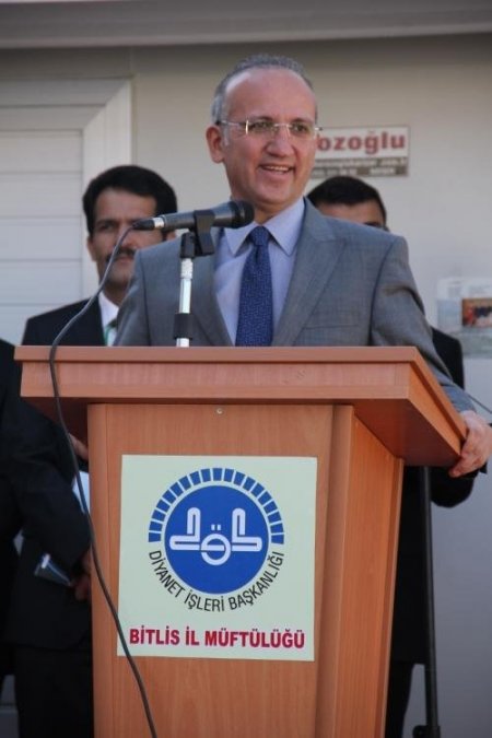 Bitlis Valisi: Kutlu davete mazhar olanlar gider