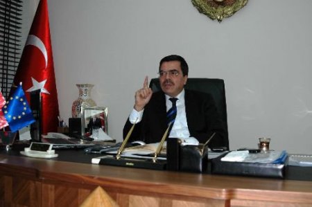 Bitlis Valisi Yılmaz: Eğitim Alanında Başarılı Çalışmalara İmza Attık