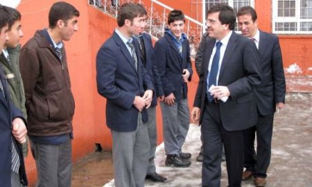 Bitlis Valisi Yılmaz'dan Öğrencilere Altın Sözü