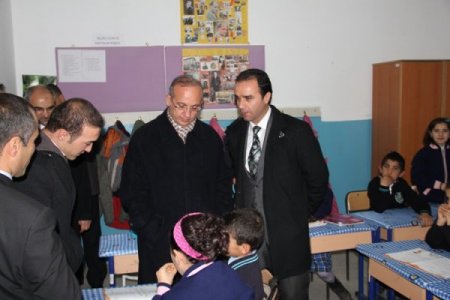 Bitlis Valisi Yurdakul, Yelkenli YİBO’yu ziyaret etti