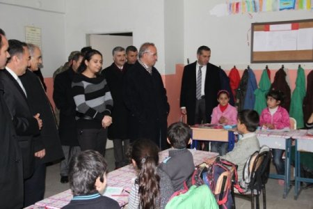 Bitlis Valisi Yurdakul, Yelkenli YİBO’yu ziyaret etti