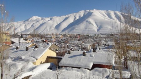 Bitlis’e bu yıl toplam 9 metre kar yağdı