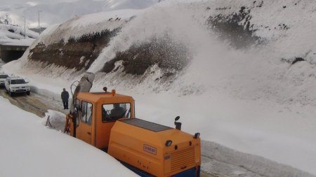 Bitlis’e bu yıl toplam 9 metre kar yağdı