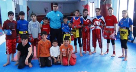 Bitlisli sporcular Muay Thai bölge şampiyonasından 24 birincilikle döndüler