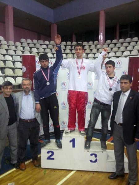 Bitlisli sporculardan büyük başarı