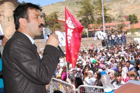 Bitlis’te 1 Mayıs Şenlik Havasında Geçti