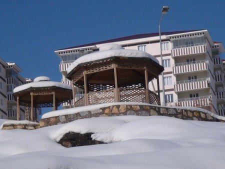 Bitlis’te 4 mevsim bir arada yaşanıyor