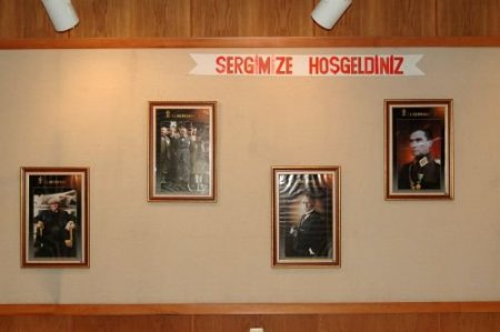 Bitlis'te Atatürk Resimleri Sergisi Açıldı
