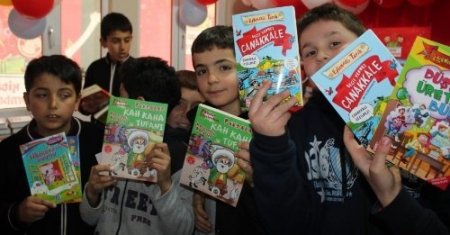 Bitlis’te 'Benim Kumbaram Kitap Fuarı' açıldı