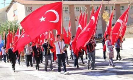 Bitlis’te Cumhuriyet Bayramı coşkusu