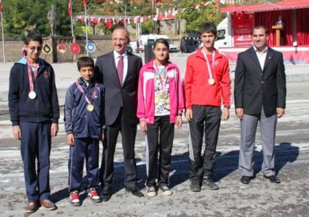 Bitlis’te Cumhuriyet Bayramı coşkusu