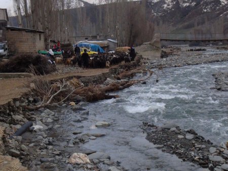 Bitlis’te heyelan maddi hasara yol açtı