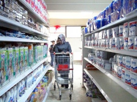 Bitlis'te ihtiyaç sahibi ailelere sosyal marketten ücretsiz alışveriş imkanı