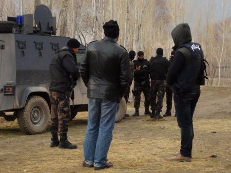 Bitlis’te kaçakçılık operasyonunda 7 gözaltı