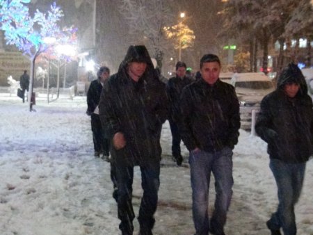 Bitlis’te kar yağışı etkili oluyor