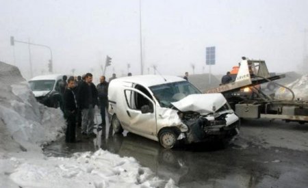 Bitlis'te Kaza: 6 Kişi Yaralandı