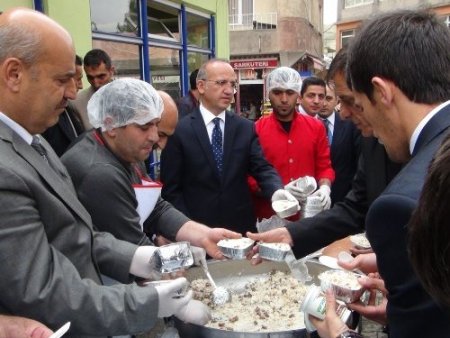 Bitlis’te 'Kutlu Doğum Haftası' bayram havasında geçiyor