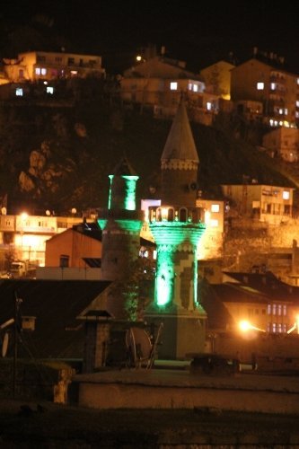 Bitlis'te Kutlu Doğum Haftası nedeniyle minareler ışıl ışıl