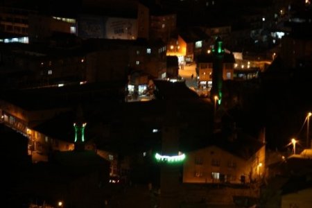 Bitlis'te Kutlu Doğum Haftası nedeniyle minareler ışıl ışıl