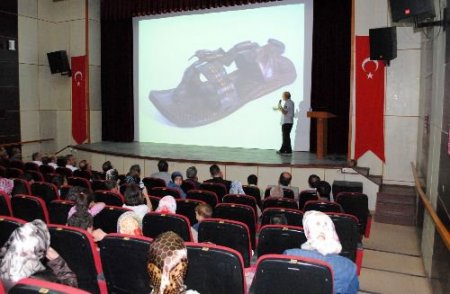 Bitlis'te Kutsal Emanetler Anlatıldı