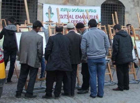 Bitlis’te Kutsal Emanetler fotoğraf sergisi açıldı