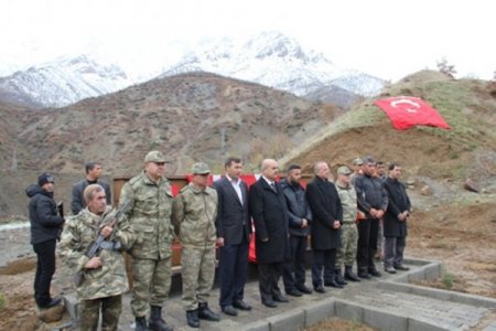Bitlis'te şehit korucular anısına yaptırılan çeşmenin açılışı yapıldı