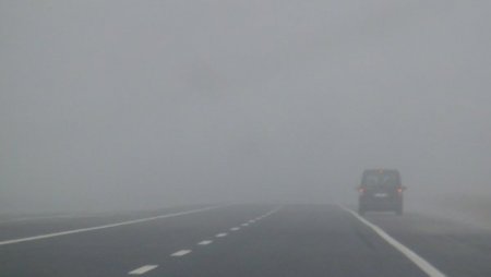 Bitlis’te sis görüş mesafesini 5 metreye düşürdü