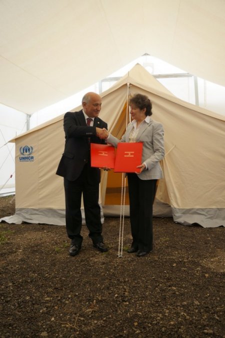 BM’nin Suriyeli sığınmacılara göndereceği 18 bin 500 çadırı Kızılay üretecek