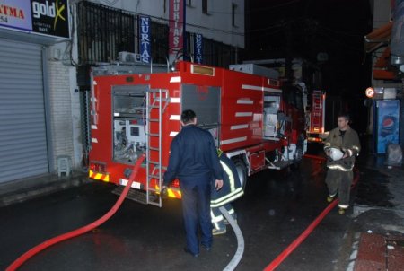 Bobinaj atölyesinde tüp patladı: 1 itfaiye eri yaralandı