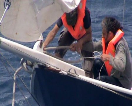 Bodrum’da fırtınaya yakalanan tekne kurtarıldı