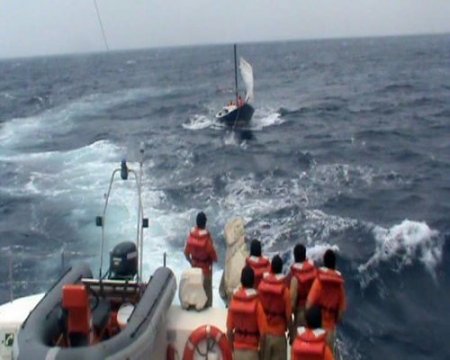 Bodrum’da fırtınaya yakalanan tekne kurtarıldı