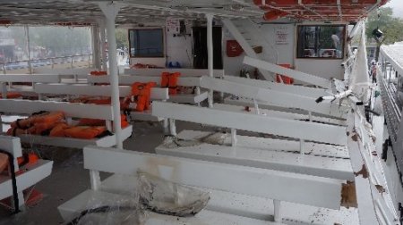 Boğaz'da kaza yapan teknede hasar oluştu