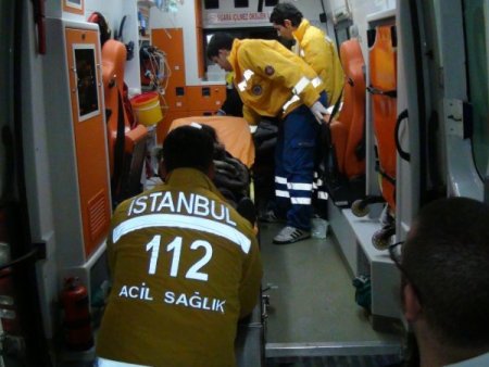 Boğaz'da Kız Kulesi açıklarında meydana gelen kazada 6 yolcu yaralandı