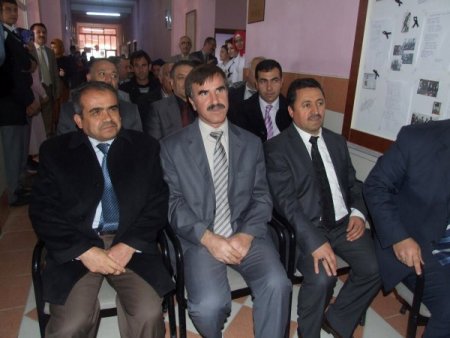 Boğazlıyan İmam Hatip Lisesi'nden öğrenci ve velilere aşure ikramı