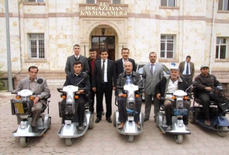 Boğazlıyan’da engelliler akülü araçlarına kavuştu