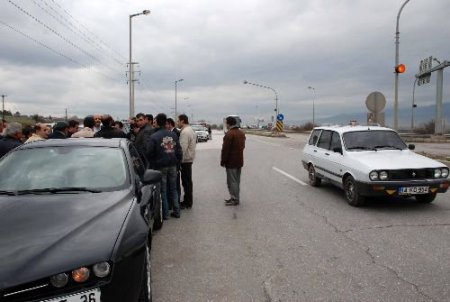 Bolu Dağı Viyadüklerindeki Kazaları Önlemek İçin Kauçuk Esaslı Asfalt Kaplama Yapıldı